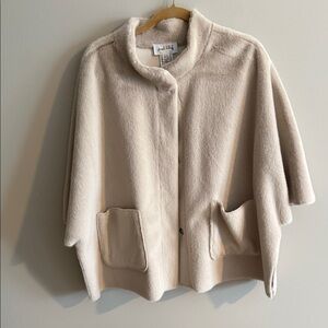 NWOT Joseph Ribkoff Cream Faux Fur Cape Jacket